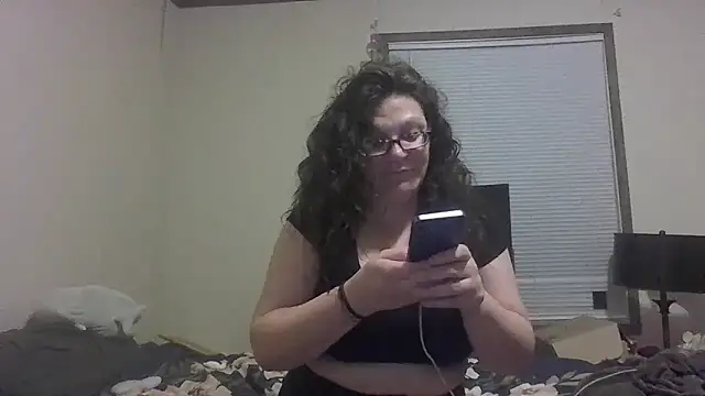 kitwithclaws420 online show from April 2026 01:16:02 AM