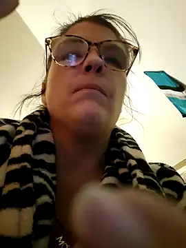 Neveah6 online show from December 2024 11:21:01 AM