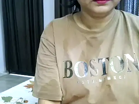 Snapshot of Hritvika chatting on February 2026 04:30:01 AM Hritvika online show from February 2026 04:30:01 AM