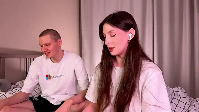 eternal dream  online show from December 2024 05:44:01 PM