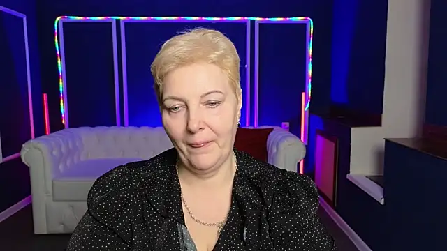 Snapshot of Sandra_Snow chatting on January 2025 05:38:01 PM Sandra Snow online show from January 2025 05:38:01 PM