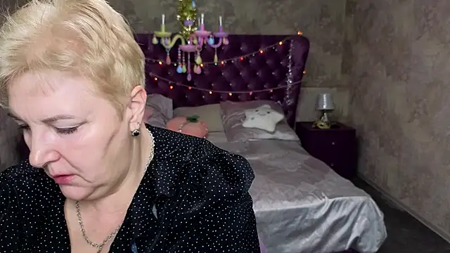 Snapshot of Sandra_Snow chatting on January 2025 02:30:01 PM Sandra Snow online show from January 2025 02:30:01 PM