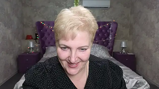 Snapshot of Sandra_Snow chatting on January 2025 08:46:02 PM Sandra Snow online show from January 2025 08:46:02 PM