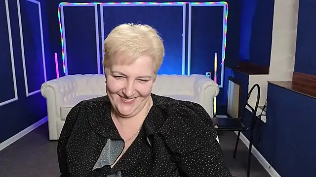 Snapshot of Sandra_Snow chatting on February 2025 08:41:01 PM Sandra Snow online show from February 2025 08:41:01 PM