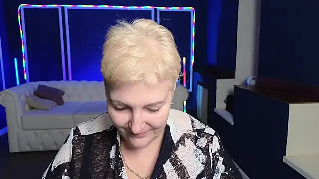 Snapshot of Sandra_Snow chatting on February 2025 05:50:01 PM Sandra Snow online show from February 2025 05:50:01 PM