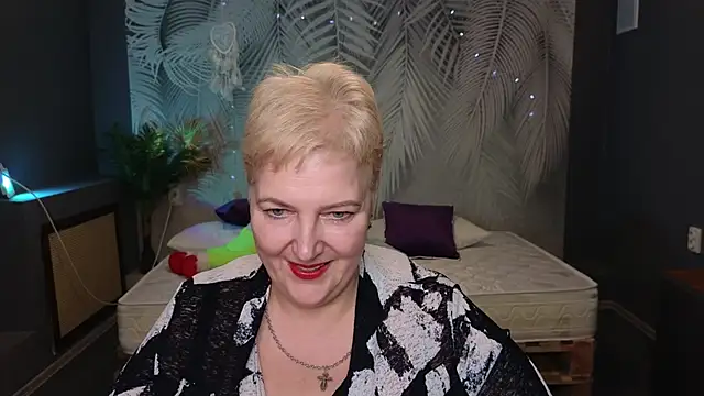 Snapshot of Sandra_Snow chatting on February 2025 05:33:01 PM Sandra Snow online show from February 2025 05:33:01 PM