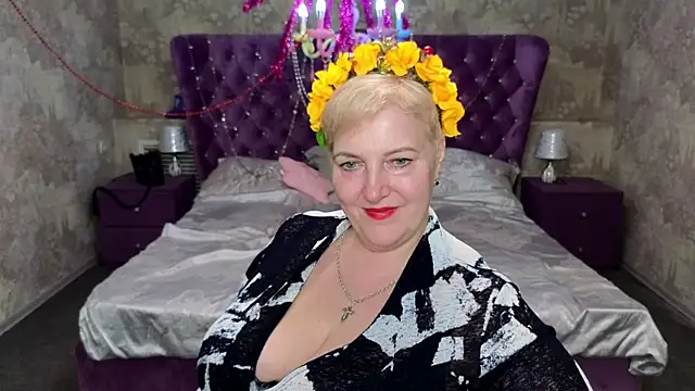 Snapshot of Sandra_Snow chatting on February 2025 08:59:01 PM Sandra Snow online show from February 2025 08:59:01 PM