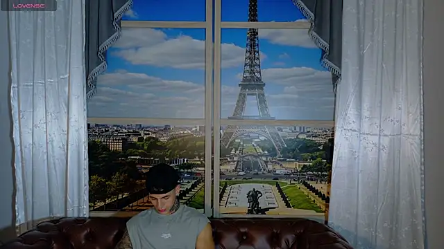 Snapshot of Flynn_Riider chatting on May 2026 05:42:04 PM Flynn Riider online show from May 2026 05:42:04 PM
