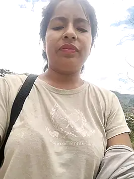 Danna-linyi online show from February 2025 06:10:02 PM