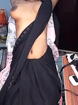 hinaa khan online show from February 2025 09:48:02 PM