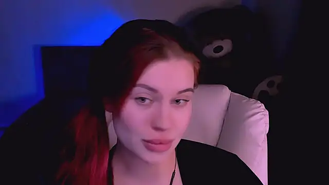 Snapshot of evaharve chatting on February 2026 07:13:02 PM evaharve online show from February 2026 07:13:02 PM