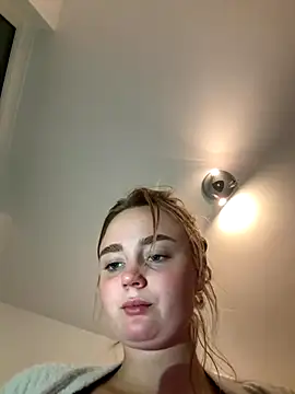 Snapshot of CherryEmmy chatting on September 2025 05:40:01 PM CherryEmmy online show from September 2025 05:40:01 PM