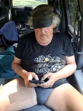 Bus310A online show from October 2025 04:15:02 PM