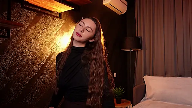 Snapshot of MuseSolis chatting on January 2025 11:04:01 PM MuseSolis online show from January 2025 11:04:01 PM