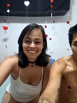 Snapshot of sweet_aphrodite69 chatting on February 2025 09:32:01 PM sweet aphrodite69 online show from February 2025 09:32:01 PM