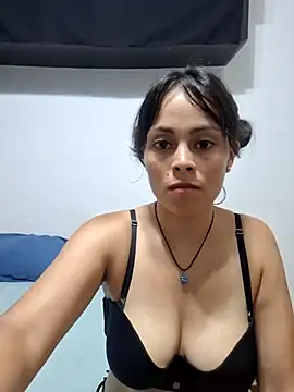 Snapshot of sweet_aphrodite69 chatting on February 2025 11:24:02 PM sweet aphrodite69 online show from February 2025 11:24:02 PM