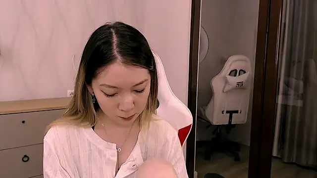 Babby Rabbit online show from December 2025 12:32:02 PM