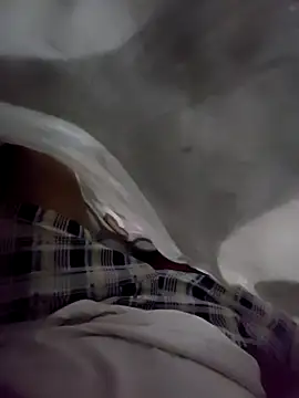 Sam123a online show from April 2026 07:10:01 PM