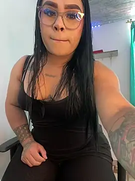 Snapshot of Dulce_smith_1 chatting on June 2026 04:44:01 PM Dulce smith 1 online show from June 2026 04:44:01 PM