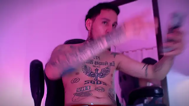 Junihn0 online show from September 2025 08:56:02 PM