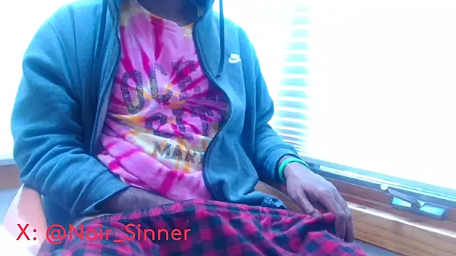 sinnernoir online show from January 2026 06:10:01 PM