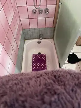 edgher646 online show from February 2025 12:33:01 PM