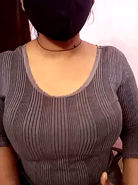 Snapshot of Cute-Anamika50 chatting on February 2025 04:15:01 AM Cute-Anamika50 online show from February 2025 04:15:01 AM