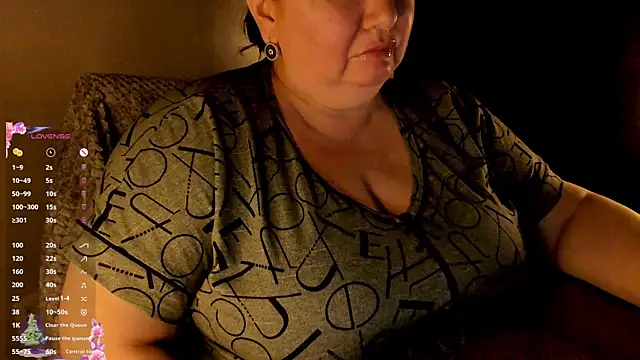 SexxyDreams1 online show from December 2024 04:51:02 PM