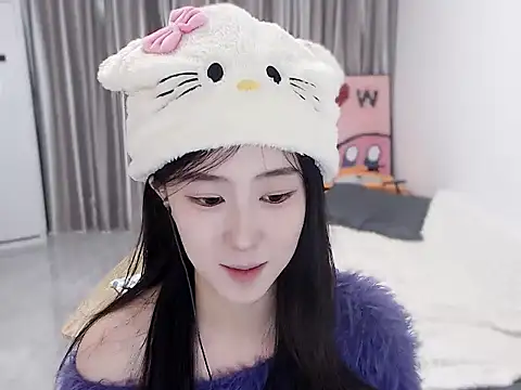 Snapshot of LOLO-yaya chatting on December 2024 07:58:02 AM LOLO-yaya online show from December 2024 07:58:02 AM