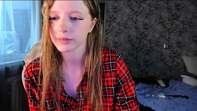 Inma Lewdness online show from October 2025 11:00:01 AM