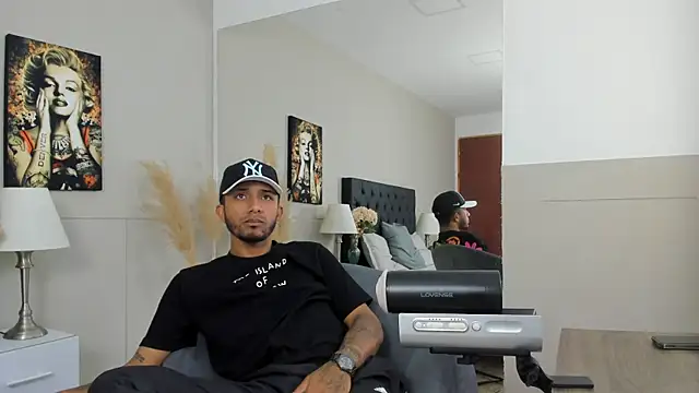 Snapshot of Robin_Rief chatting on January 2025 04:09:01 AM Robin Rief online show from January 2025 04:09:01 AM