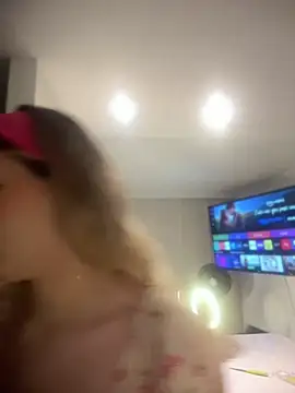 NicoleCut online show from June 2026 10:28:02 AM