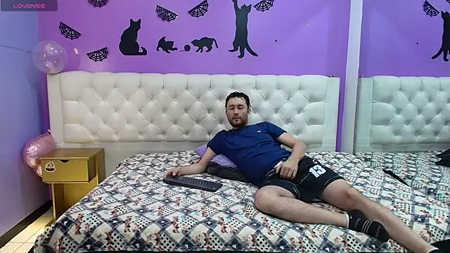 JeremmyAndStacy online show from March 2025 11:00:01 AM