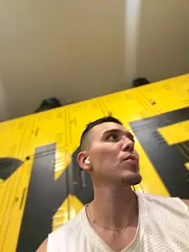 adam-rivera online show from October 2025 12:36:01 AM