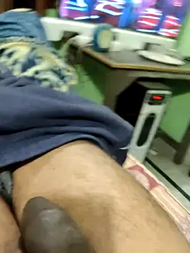 KUKU69XX online show from December 2025 06:26:01 PM