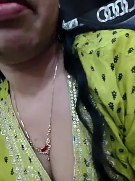 Snapshot of Haniya-143 chatting on February 2026 03:30:01 PM Haniya-143 online show from February 2026 03:30:01 PM