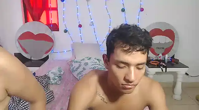 Snapshot of PartySexting chatting on December 2024 12:05:02 PM PartySexting online show from December 2024 12:05:02 PM