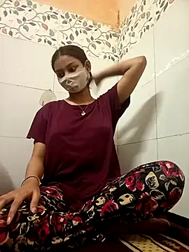 Snapshot of Alina_398 chatting on December 2024 03:53:01 PM Alina 398 online show from December 2024 03:53:01 PM