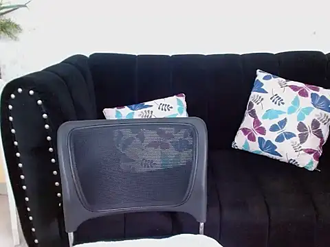 Snapshot of ximena_bunny chatting on February 2025 10:24:01 PM ximena bunny online show from February 2025 10:24:01 PM