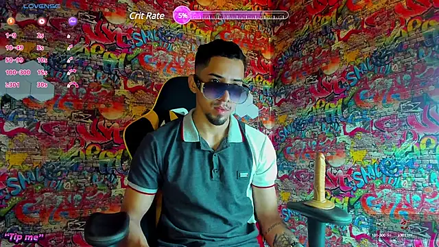 Snapshot of The_zeus_boy chatting on December 2024 02:09:01 AM The zeus boy online show from December 2024 02:09:01 AM