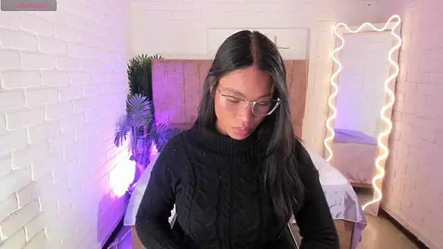 penelope tay1 online show from November 2025 03:17:01 AM