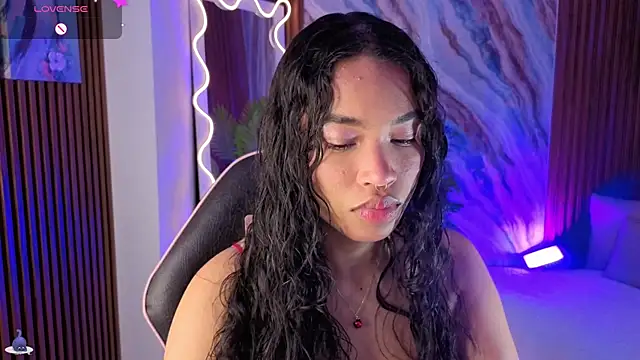 Snapshot of penelope_tay1 chatting on May 2026 03:01:02 AM penelope tay1 online show from May 2026 03:01:02 AM