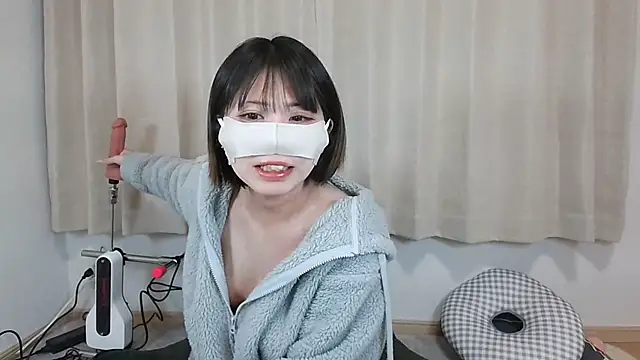 -anzu-o online show from February 2025 11:53:01 AM