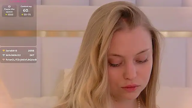 Snapshot of DorisHell chatting on January 2025 12:06:01 AM DorisHell online show from January 2025 12:06:01 AM