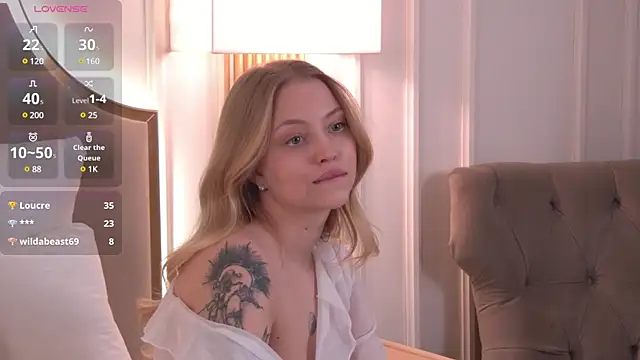 Snapshot of DorisHell chatting on February 2025 09:26:02 PM DorisHell online show from February 2025 09:26:02 PM