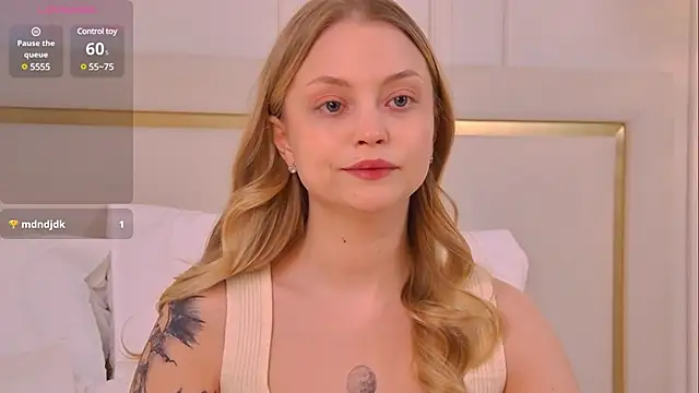 Snapshot of DorisHell chatting on February 2025 06:09:02 PM DorisHell online show from February 2025 06:09:02 PM