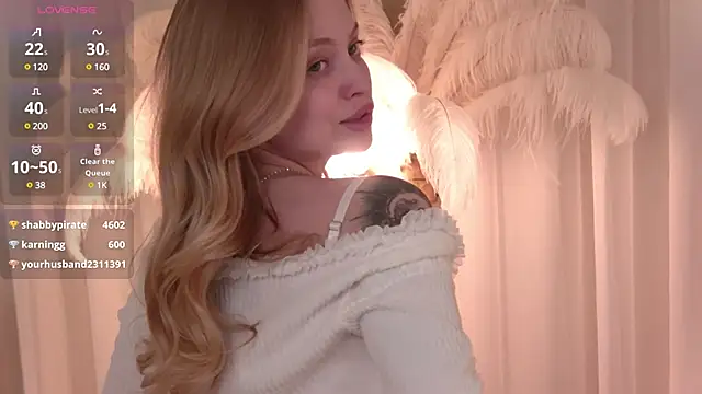 Snapshot of DorisHell chatting on March 2025 12:18:02 AM DorisHell online show from March 2025 12:18:02 AM