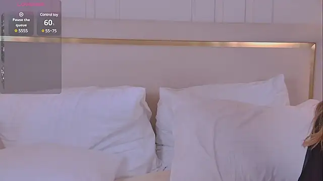 Snapshot of DorisHell chatting on March 2025 06:18:01 PM DorisHell online show from March 2025 06:18:01 PM