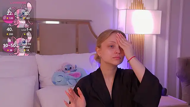 Snapshot of DorisHell chatting on October 2025 03:07:01 AM DorisHell online show from October 2025 03:07:01 AM