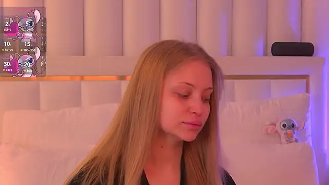 Snapshot of DorisHell chatting on November 2025 03:16:02 AM DorisHell online show from November 2025 03:16:02 AM